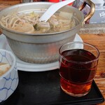 御食事処　山の五代 - 肉鍋は数人でシェアできます(笑)