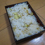 くろぎ - お弁当　丹波栗の炊き込みご飯