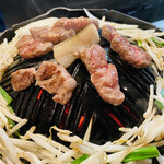 Jingisukan Ramusuke - ジンギスカン 最初のセット(肉+野菜)880