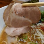 暁 製麺 - チャーシュー