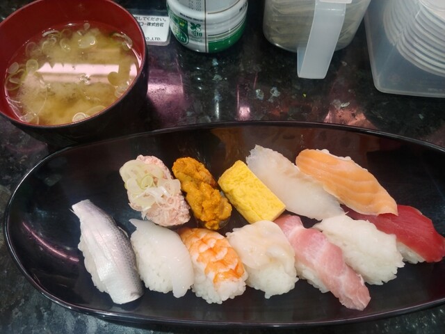 回し鮨 若貴 池袋サンシャイン60通り店 まわしずしわかたか 池袋 回転寿司 食べログ