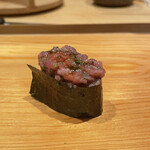 鮨 さかい - ねぎとろうまい。