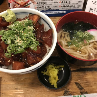 立ち食い寿司のまぐろ漬け丼 500円 By 犬のホームズ 立ち寿司 まぐろ一徹 京橋店 タチズシマグロイッテツ 京橋 寿司 食べログ 立ち食い寿司のまぐろ漬け丼 500円 By 犬のホームズ 立ち寿司 まぐろ一徹 京橋店 タチズシマグロイッテツ 京橋 寿司 食べログ