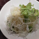 独一処餃子 - セットのサラダ