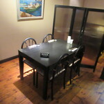 Hanasoushi - テーブル席と広い半個室が有ります♪