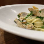 両忘 - 手打ちパスタのボンゴレビアンコ