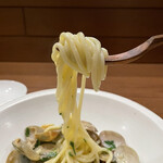両忘 - 手打ちパスタのボンゴレビアンコ