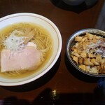 吟麺 今日華 - 魚だしらーめん(塩)＆チャーシューめし