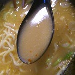 麺屋 黒琥 - 味噌味ののような豚骨醤油スープ！