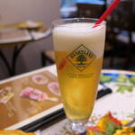 ピッツェリア エ オステリア パドリーノ - 有機シチリアレモンスムージーの生ビール900円