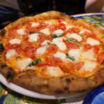 ピッツェリア エ オステリア パドリーノ - オリジナルピザメニューからマルゲリータD.O.C　2,300円