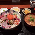 めしの助 - 塩海鮮丼(大)