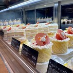 patisserie okashi gaku - ショーケース