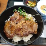 Mikami - ステーキ丼