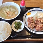 旭川ラーメン天山 - ラーメン定食 (から揚げ定食＋塩ラーメン)　1000円