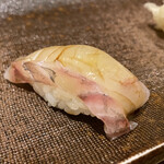 おたる政寿司 - 活ひらめ。身の締り抜群ー♪