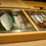 鮨処 音羽別館 - 昆布〆のネタ