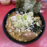 ラーメン 杉田家 本店 - 