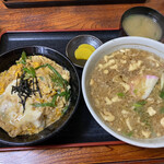 富士 - 玉子丼と追加のはいからうどんでお腹いっぱいになりました