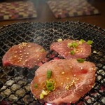 ホルモン 大勝 - 焼きます