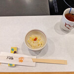 木曽路 - 先付け　蓮根の酢の物