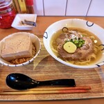 島豆腐と、おそば。真打田仲そば - 元味 田仲そばと島豆めしセット 上から