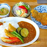 コミュニティカフェ たんぽぽ食堂 - 料理写真:たんぽぽカレー1000円+トンカツ400円