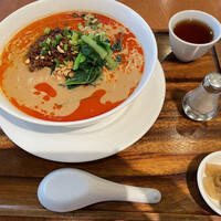 神楽坂 龍公亭 - たんたん麺　ザーサイ付き　1270円