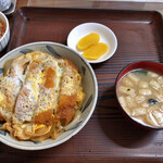 文田食堂 - かつ丼 800円