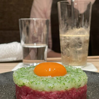 焼肉うしごろ 新宿三丁目店 - 富山県産白海老の和牛ユッケ