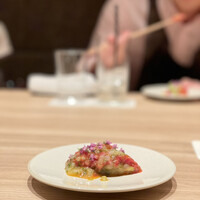 焼肉うしごろ 新宿三丁目店 - 富山県産白海老の和牛ユッケ