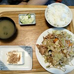 琴吹食堂 - 肉野菜炒め定食