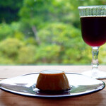 ルヴァンヴェール - 料理写真:ミルクプリンとアイスコーヒー(エルサルバドル)