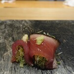 上野 榮 - 鰹のタタキ、食べ比べ。胡瓜の歯ざわりよく