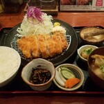 Tonkatsu Kotetsu - 上ロースカツ定食　1,000円