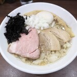 ヌードル＆スパイスカレー 今日の1番 - 背脂煮干ソバ９００円