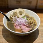 らーめん専門 和心 - 煮干しブラック 900円