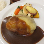 キッチン ノム - チーズハンバーグ