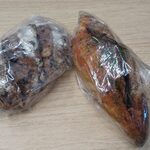 コボト ベーカリーショップ - 明太フランス、赤ワインのメランジェ