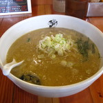 北海道ラーメン ロッキー子龍 - 味噌ラーメン大盛り