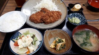 Yokarou - ランチ、ヒレかつ定食　1000円