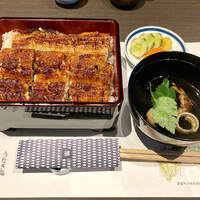 うなぎ処 山道 - 『うな重』様(4300円)※肝吸い、茶碗蒸し、小鉢、香の物付。