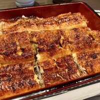 うなぎ処 山道 - 蓋を開けると素晴らしい焼き加減がもう分かる鰻様♡
