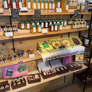 みつばち牧場 ミニショップ_2