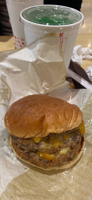 ロッテリア イオンモール釧路昭和FS店 - 新富士（ハンバーガー）の写真