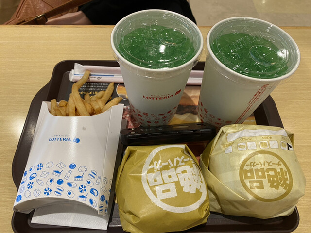 ロッテリア イオンモール釧路昭和FS店 - 新富士（ハンバーガー）の写真