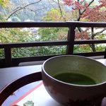 総本山長谷寺 喫茶去 - 総本山長谷寺境内：お抹茶と紅葉(p≧U≦q)