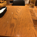 THE SAKURA DINING　TOKYO - お一人テーブル、有り難し！卓上調味料は
      
      ありません、当たり前ですね…