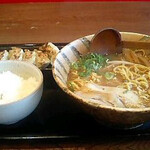 Hokkaidouramendemmaru - ご飯（無料）＋餃子５個（200円）