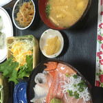 居酒屋えじり - 海鮮丼定食(ご飯大盛り)